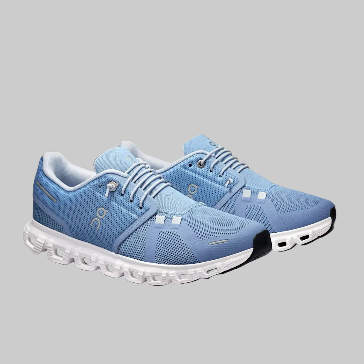 Cloud Chambray/White